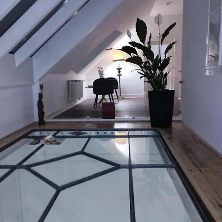 Homestay Zentrum Stadthaus Zimmer 5 *